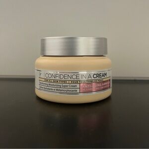 Confidence In A Cream Anti-Aging Moisturizer